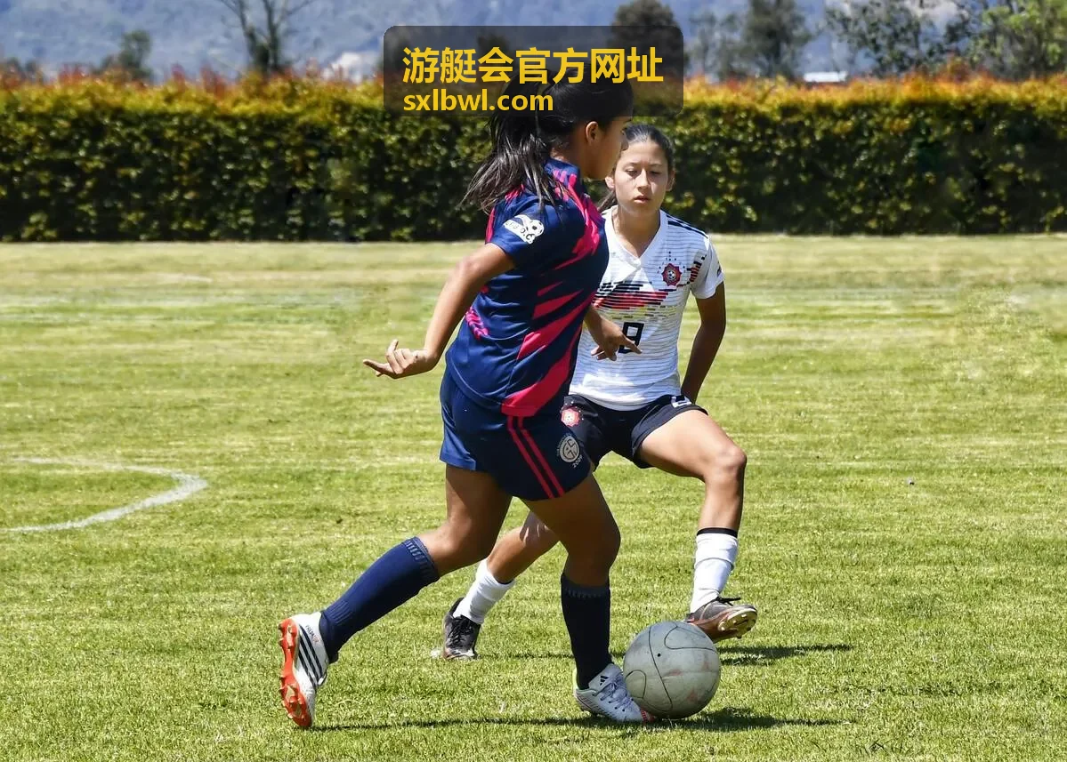 游艇会官方网址活动直播中的海钓片段
